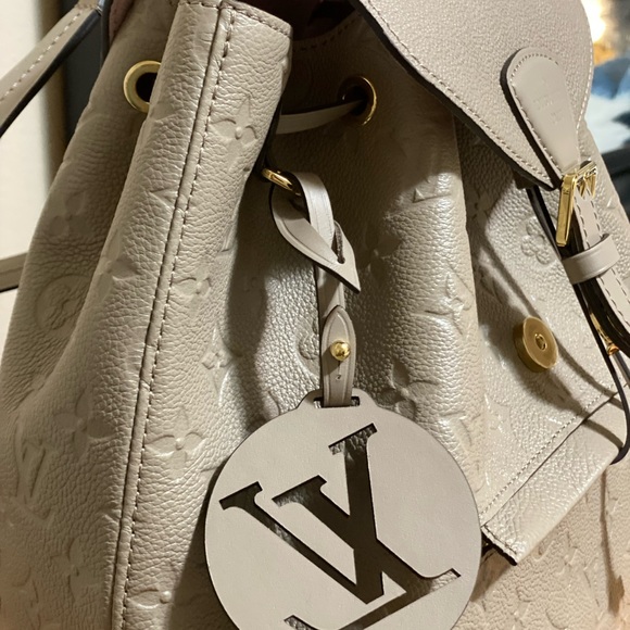 Louis Vuitton Montsouris backpack in monogram empreinte leather - Picture 3 of 10